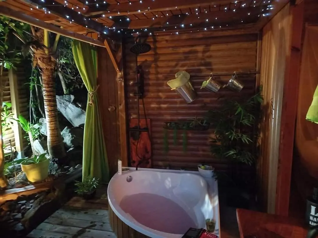 Ali-Nais Location Bed & Breakfast Deshaies Guadeloupe